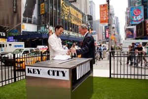 Paul Ramirez Jonas' Key to City interactive art installation from June 2010!