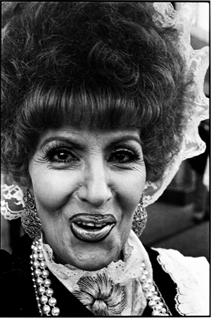 Learn more about the Call for Entries from MPLS Photo Center!