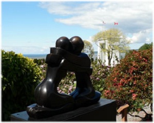 Learn more about the Peace Arch Park Sculpture Call!