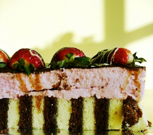 Click to Subscribe to www.ArtAndArtDeadlines.com by Email!