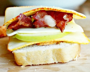 Click to Subscribe to www.ArtAndArtDeadlines.com by Email!